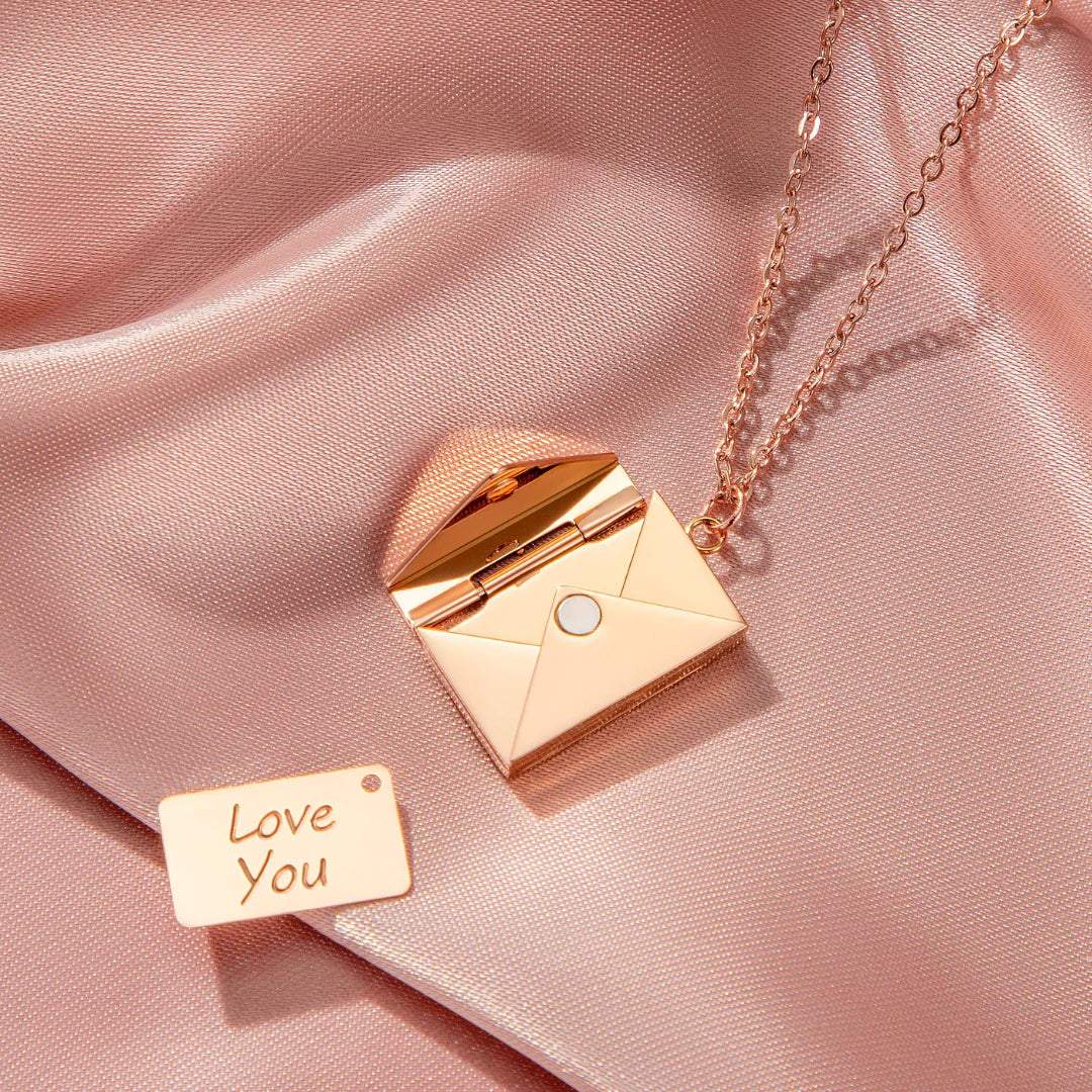 PERSONALIZED LOVE LETTER NECKLACE/KAYCHAIN